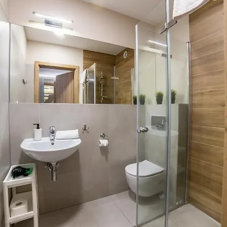 Wojciech-pokoje Premium-sniadania Bufet-2 Sale Zabaw-mozliwosc Wyzywienia *