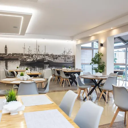 Wojciech-pokoje Premium-sniadania Bufet-2 Sale Zabaw-mozliwosc Wyzywienia Maison d'hôtes *