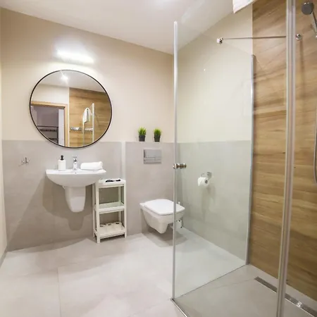 Wojciech-pokoje Premium-sniadania Bufet-2 Sale Zabaw-mozliwosc Wyzywienia * Władysławowo