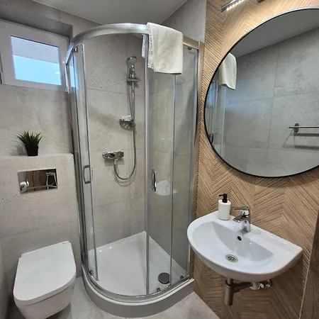 Wojciech-pokoje Premium-sniadania Bufet-2 Sale Zabaw-mozliwosc Wyzywienia Maison d'hôtes *