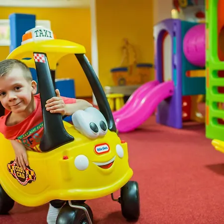 Konukevi Wojciech-pokoje Premium-sniadania Bufet-2 Sale Zabaw-mozliwosc Wyzywienia *