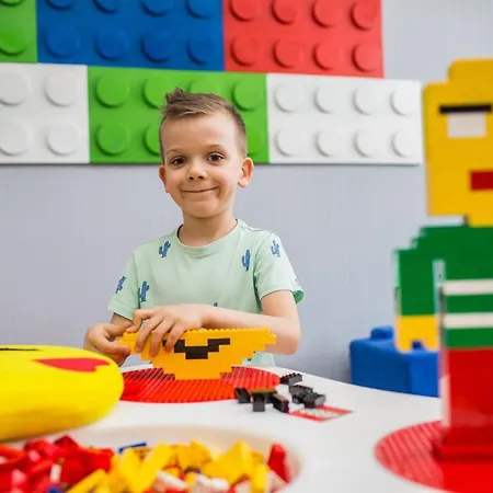 Wojciech-pokoje Premium-sniadania Bufet-2 Sale Zabaw-mozliwosc Wyzywienia