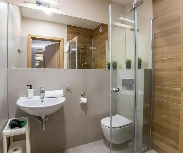 Wojciech-pokoje Premium-sniadania Bufet-2 Sale Zabaw-mozliwosc Wyzywienia *