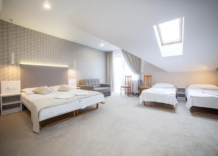 Wojciech-pokoje Premium-sniadania Bufet-2 Sale Zabaw-mozliwosc Wyzywienia Gasthof *