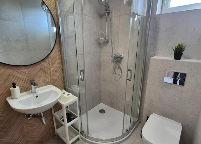 Wojciech-pokoje Premium-sniadania Bufet-2 Sale Zabaw-mozliwosc Wyzywienia * Władysławowo